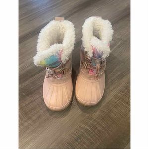 Girls snow boots, size 2